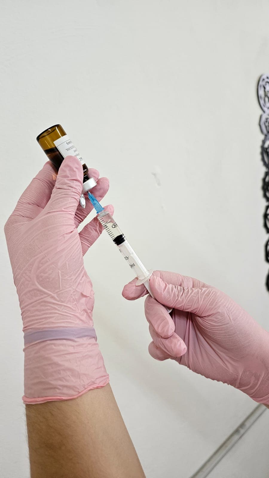 MICRONEEDLING + HIDRA LIPS